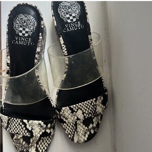 Vince Camuto snakeskin sandals 7.5M